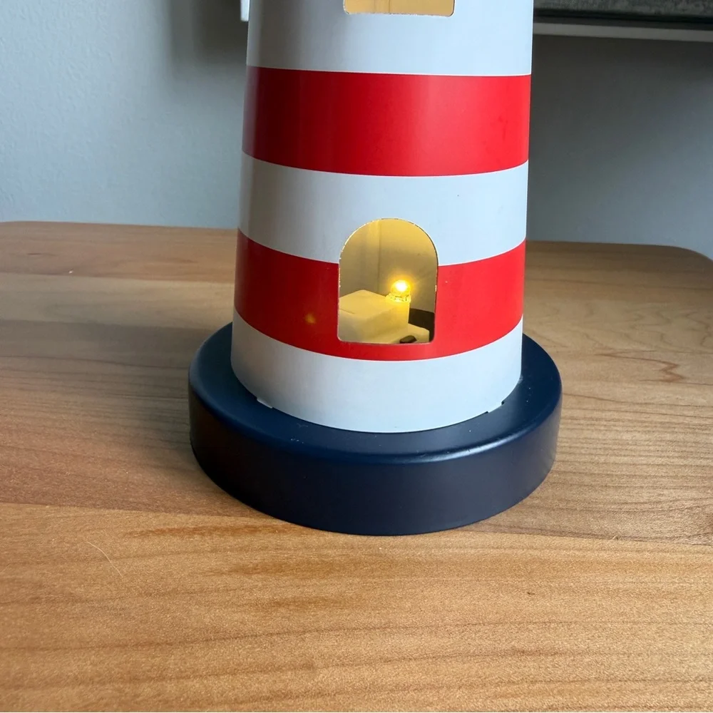 NWOT Target Bullseyes Playground Metal Nautical Coastal Lighthouse LED Lantern
